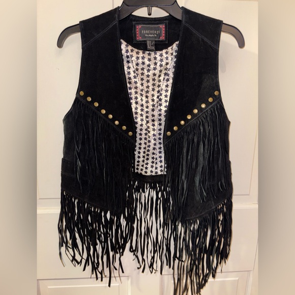 Forever 21 Jackets & Blazers - Forever 21 Black and White Star Patterned Vest